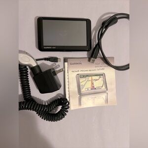 Garmin Nuvi 285W Bluetooth GPS Navigation System Bundle W/ Chargers & Manuals